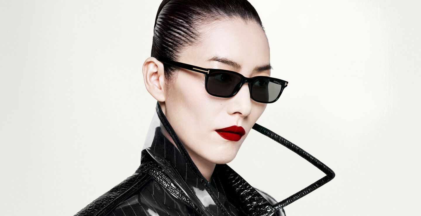 EYEWEAR
